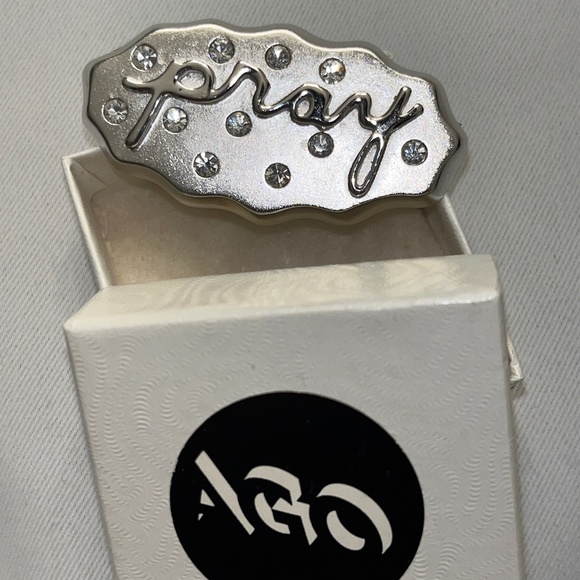 Pray Hard silver pin with rhinestones by Art Gallery of Ontario - Picture 4 of 9